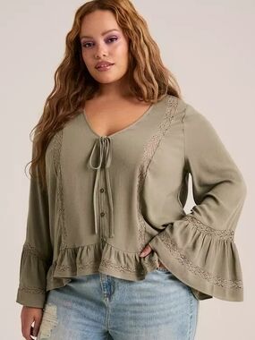 TORRID Festi Hi-Low Ruffle Blouse SIZE 2